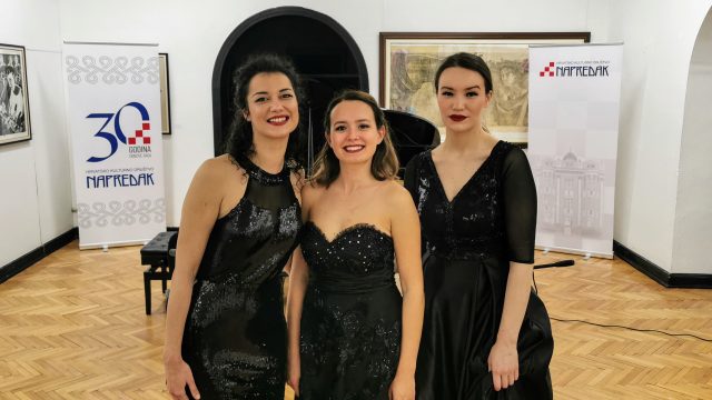 trio 1
