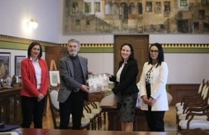 Gradonačelnica Benjamina Karić ugostila je gradonačelnika Tuzle Jasmina Imamovića u vijećnici