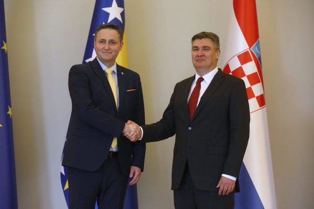 62543611-sastanak-milanovica-i-becirovica