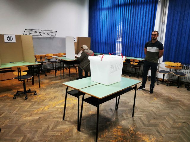Otvorena biračka mjesta: Bosanci i Hercegovci na općim izborima biraju novu vlast