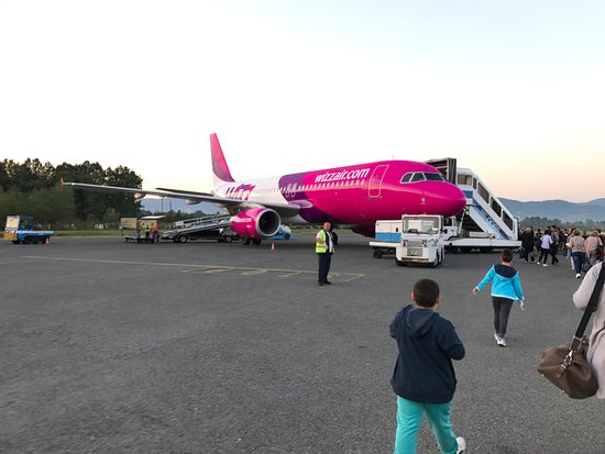 wizz-air-aircraft-on