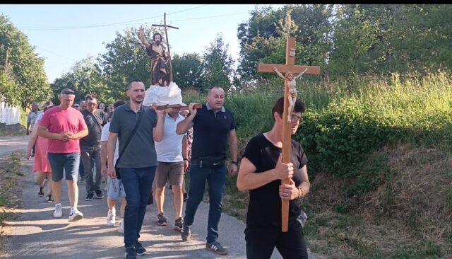 Screenshot_2025-06-23-23-57-53-923_com.miui.mediaviewer-edit