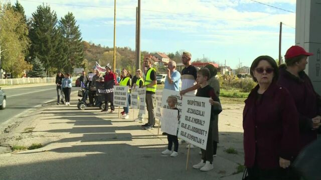 Tuzla protesti screenshot