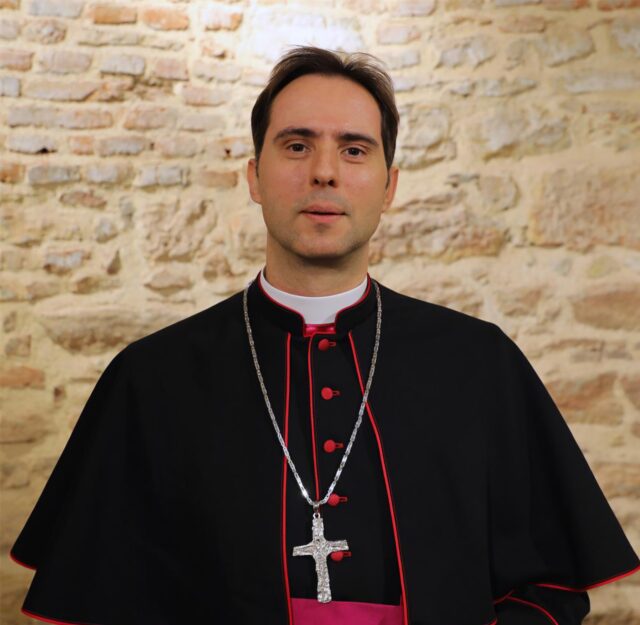 mons. Marko Kovač, pomoćni biskup zagrebački