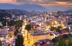 Nova knjiga o “Sarajevo safariju”. “Natjecali su se tko će ubiti najljepšu ženu”