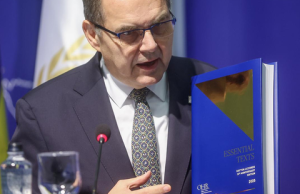 Njemački medij: Schmidt napušta BiH