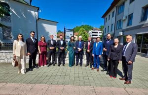 Bivši predsjednik Hrvatske Ivo Josipović i delegacije Samobora i Valpova na obilježavanju Dana Grada Gračanice