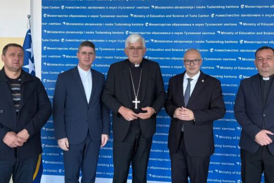 Ministar Omerović razgovarao s predstavnicima Katoličke crkve: Potvrđen nastavak suradnje s KŠC-om „Sveti Franjo“ Tuzla